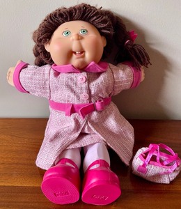 lot 140 image: Cabbage Patch Doll with Extra Outfit and Shoes
