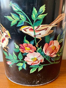 lot 147 image: Vintage Floral Design Wastebasket
