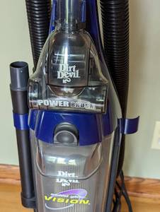lot 174 image: Dirt Devil Vision Vacuum