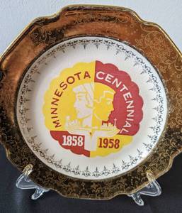 lot 187 image: Pair of Minnesota Centennial Plates