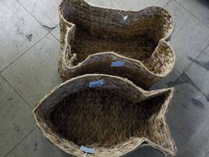 Dog Bone and Fish Shaped Baskets-so...
