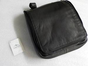 Canyon Leather Black Hanging Travel...