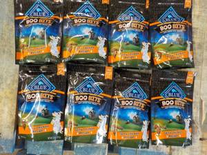 8 - 4.5 Bags Blue Boo Bits Dog Trea...