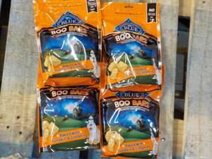 4 - 11 oz Bags Blue Boo Bars Dog Tr...