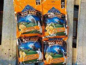 4 - 11 oz Bags Blue Boo Bars Dog Tr...