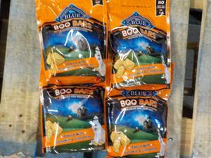 4 - 11 oz Bags Blue Boo Bars Dog Tr...