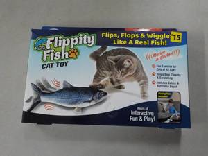 Flippity Fish Cat Toy ...