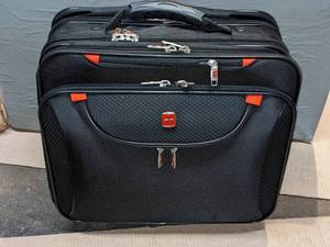 lot 27 image: Sweet Tourist Air Traveler Rolling BriefcaseOvernight Bag, Black