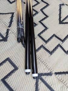 lot 19 image: 4 Pool Billiards Cues