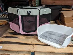 lot 205 image: XZone Octagon Pet Play Yard & Sifting Cat Box