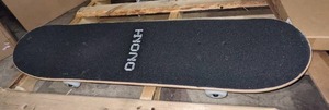 lot 204 image: Hyono Skateboard