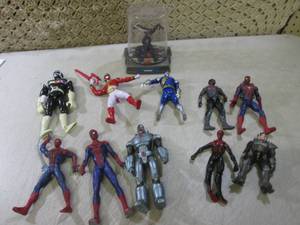 (BS) Assorted Small Action Figures...