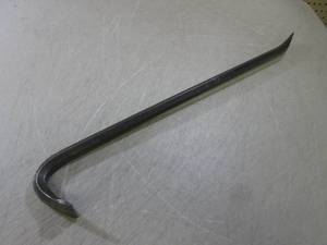 (E-1) 28 Pry Bar...