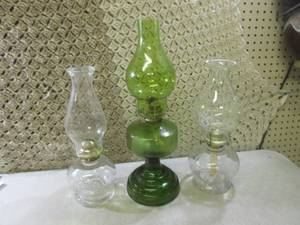 (CSB) 3 Vintage KeroseneOil Lamps ...