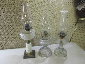 (CSB) 3 Vintage KeroseneOil Lamps ...