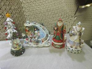 (EW3) Assorted Christmas Decor Big ...
