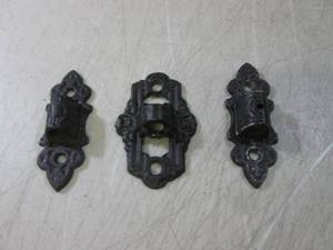(E-1) 3 Vintage Cast Iron Wall Moun...