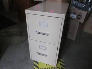 (A-2) 2-Drawer File Cabinet with Ha...