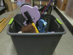(RMT) Tote Full of Misc See Photos...