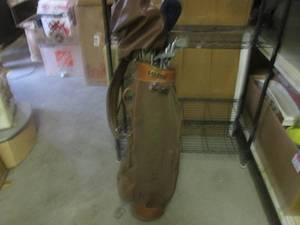 (RMC) Spalding Golf Bag with Assort...