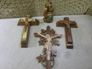 (CSB) Assorted Religious Wood Cross...