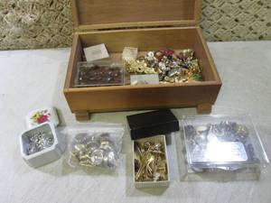 (BS) Vintage Wood Box Full of Misc ...