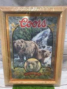 lot 31 image: Coors Grizzly Bear Nature Series No. 6 Mirror