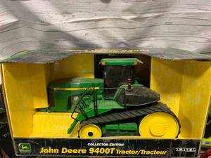 lot 33 image: Ertl John Deere 9400T Tractor 116 Collectors Edition