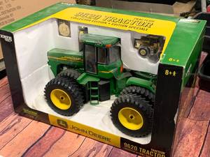 lot 36 image: Ertl John Deere 9620 Tractor Collectors Edition 116
