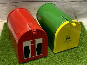 lot 71 image: International Harvesters & John Deere Mailbox Banks