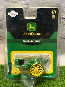 lot 100 image: John Deere Waterloo Boy Tractor