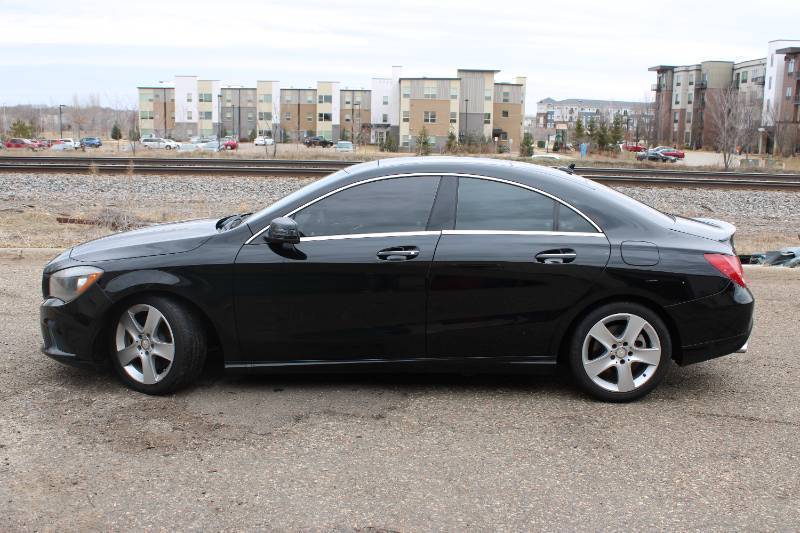 lot 2 image: 2016 Mercedes-Benz CLA250 4Matic - AWD