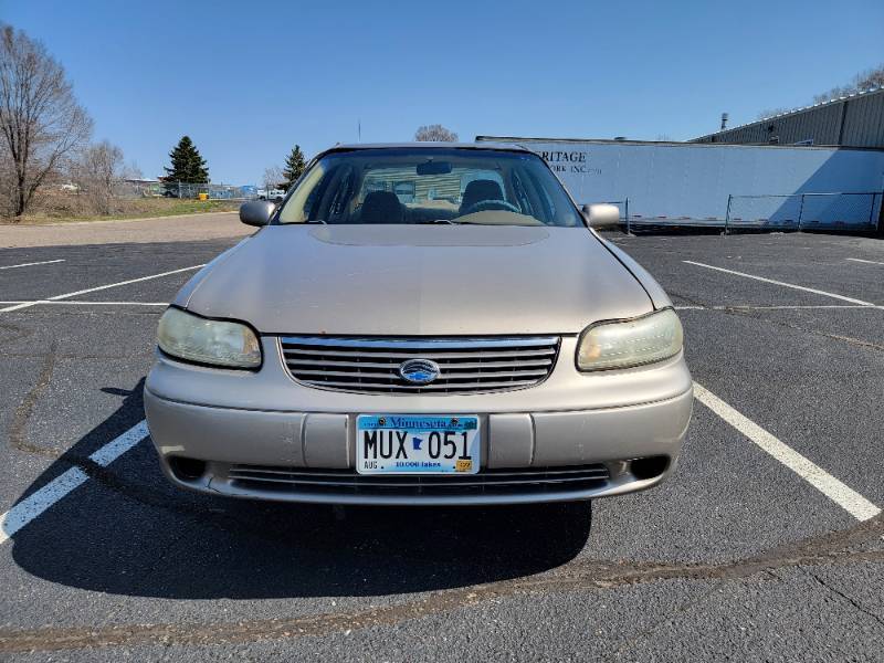 lot 18A image: 1998 Chevrolet Malibu