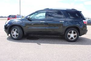 lot 12 image: 2011 GMC Acadia SLE - AWD