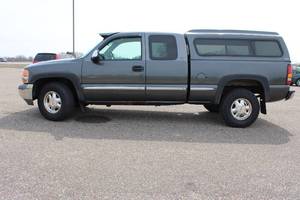 lot 14 image: 2000 GMC Sierra 1500 SLE - 4X4
