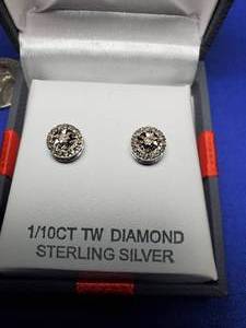 lot 128 image: 110 CT. T.W. Genuine Diamond Sterling Silver Stud Earrings