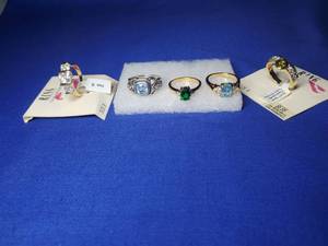 lot 330 image: Size 8 Ring Lot