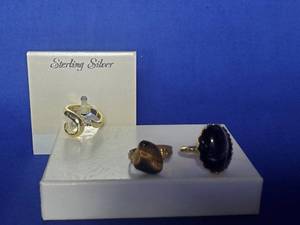 lot 314 image: Size 6 Ring lot