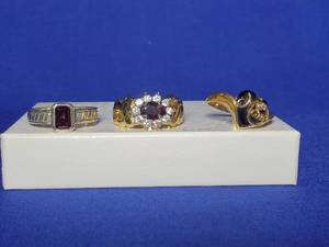 lot 312 image: Size 7 Ring Lot