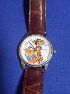 lot 16 image: Tigers dont like honey watch
