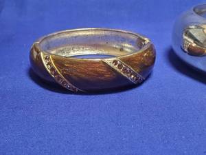 lot 58 image: bracelet&nbsplot