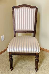 Pretty Upholstered Accent Chair