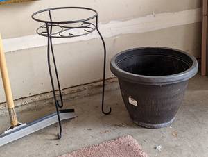 Assorted Yard and Home Goods