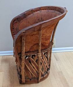lot 17 image: Vintage Mexican Leather Equipale Chair