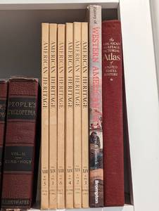lot 64 image: Assorted Vintage Books