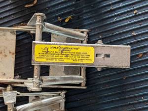 lot 101 image: Mole Traps