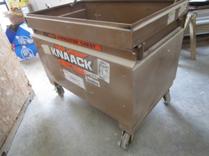 lot 51 image: Knaack Jobmaster chest 48x30...