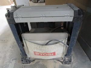 lot 65 image: Ryobi 12 planer, portable...