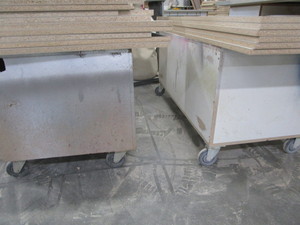lot 78 image: Roller bases for material handling,...