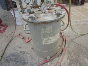 lot 113 image: Walther pilot spray 5 gallon pot, M...